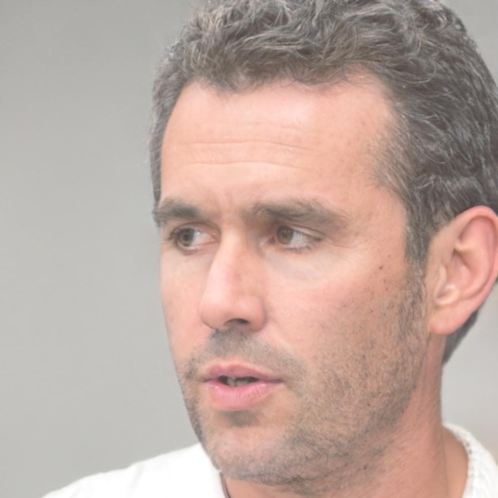 Michael Schneider, Gründer